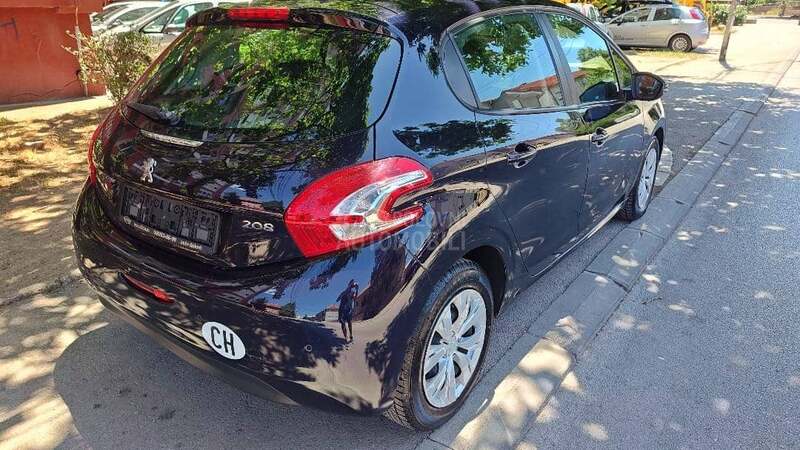 Peugeot 208 1,2 VTi  CH
