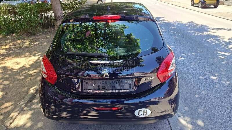 Peugeot 208 1,2 VTi  CH
