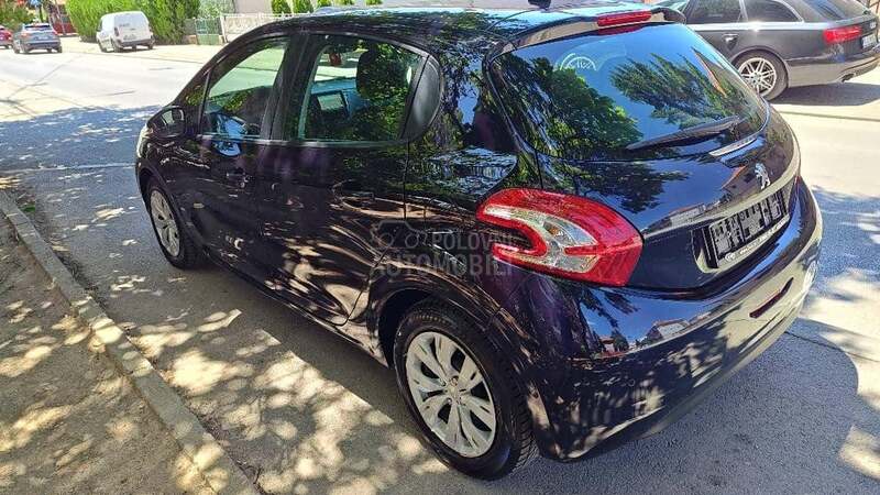 Peugeot 208 1,2 VTi  CH