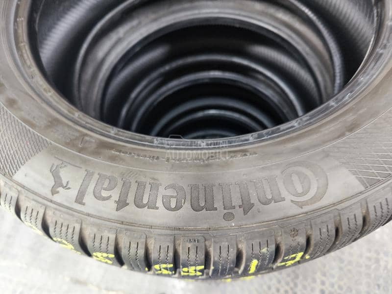 Continental 225/55 R17 Zimska