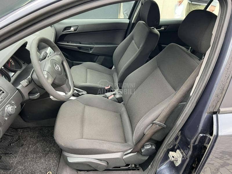 Opel Astra H 