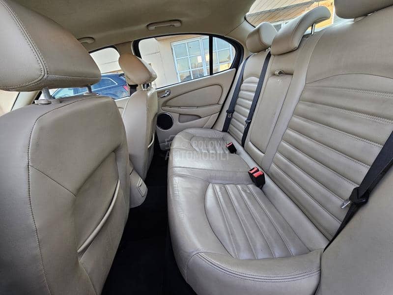 Jaguar X-Type 2.2D // F U L //