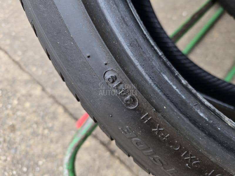 Hankook 245/40 R19 Zimska
