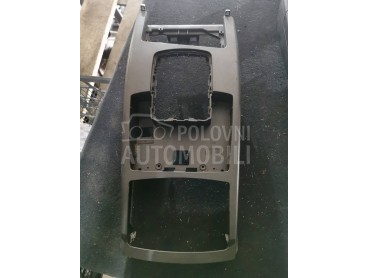 srednja konzola. 4f  c6 za Audi A6 od 2004. do 2010. god.