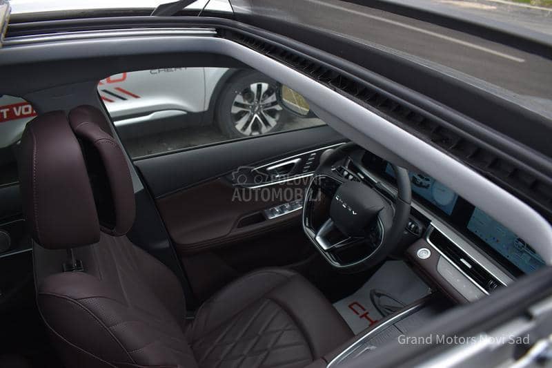 Chery Tiggo 8 1.6 T-GDI FL NOBLE