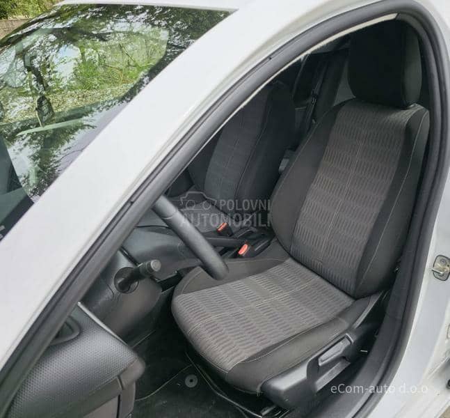 Opel Corsa F 1.2 EDITION