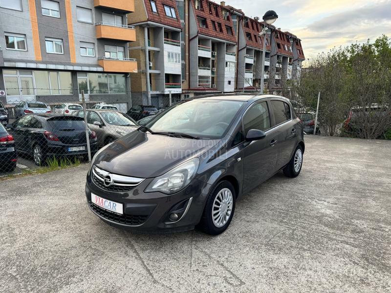 Opel Corsa D 1.2 TNG FABRIČKI