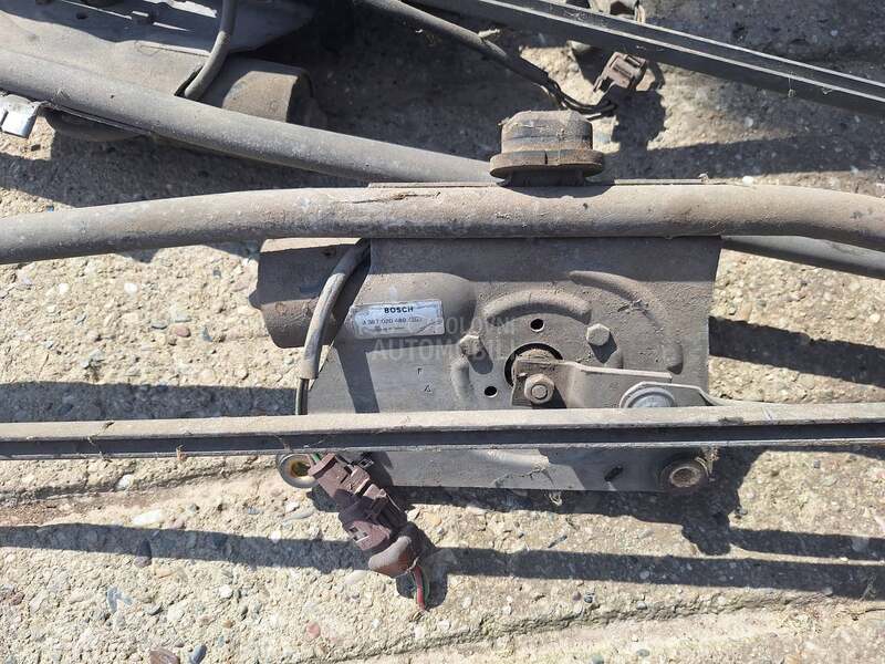 Motor, Mehanizam brisaca