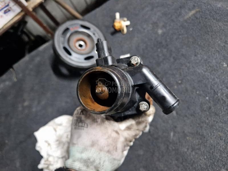 Vodena pumpa termostat 1.4t