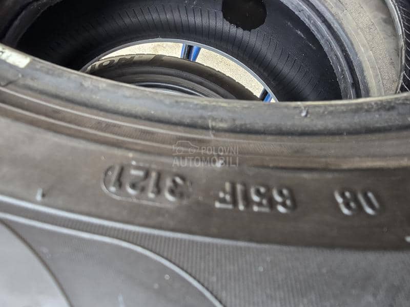Pirelli 235/55 R19 Zimska