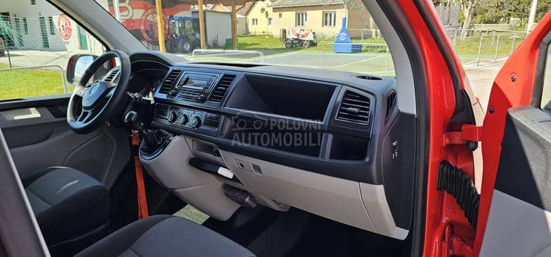 Volkswagen Transporter T6 4MOTION 4X4 2.0 TDI 4 kom