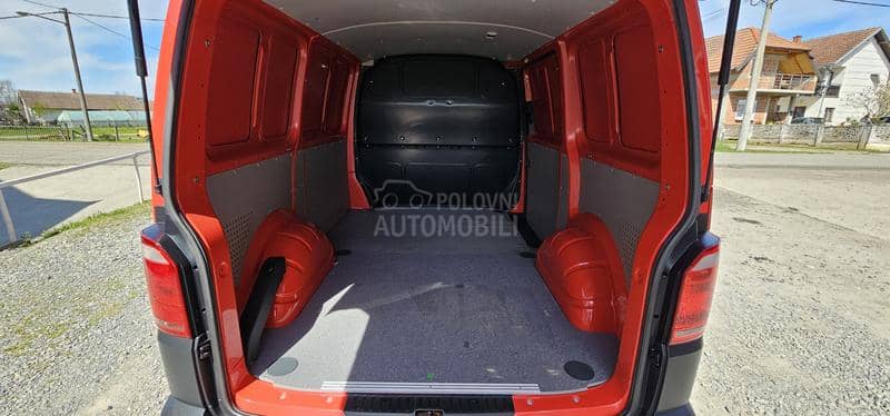 Volkswagen Transporter T6 4MOTION 4X4 2.0 TDI 4 kom