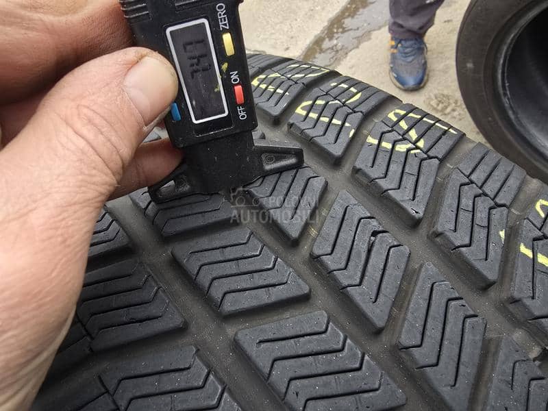 Barum 225/55 R17 Zimska