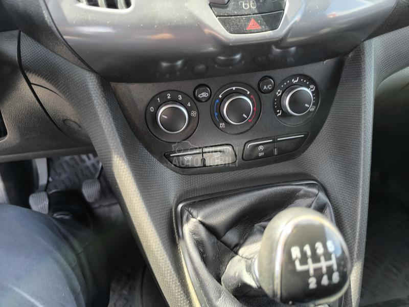 Ford Tourneo Connect 