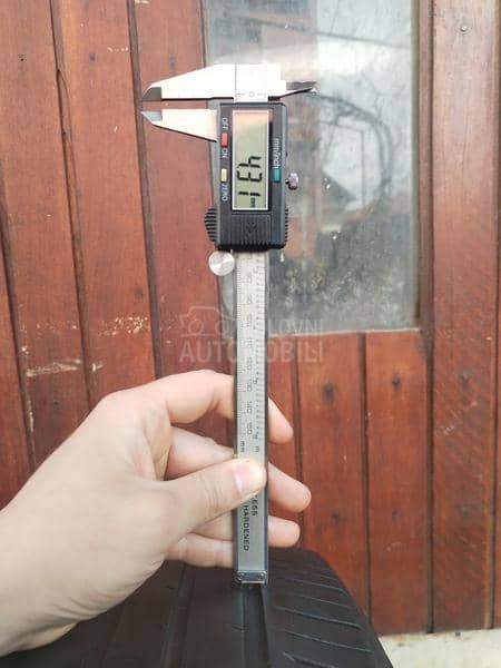 Yokohama 225/65 R17 Letnja