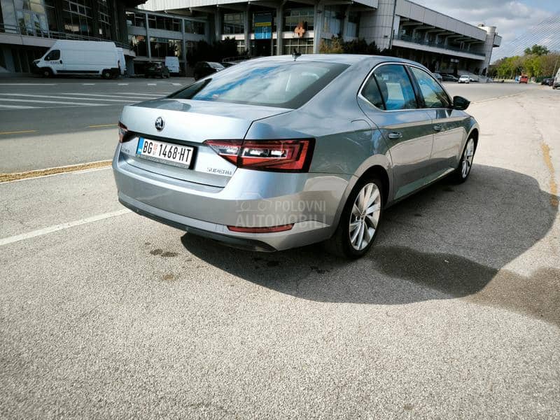 Škoda Superb AMBITION 2.0 TDI DSG Škoda Superb AMBITION 2.0 TDI DSG