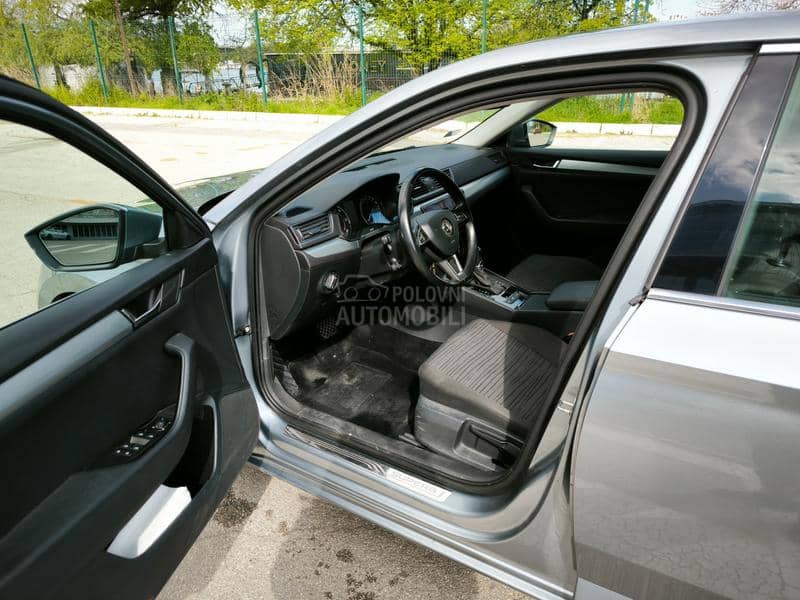 Škoda Superb AMBITION 2.0 TDI DSG Škoda Superb AMBITION 2.0 TDI DSG