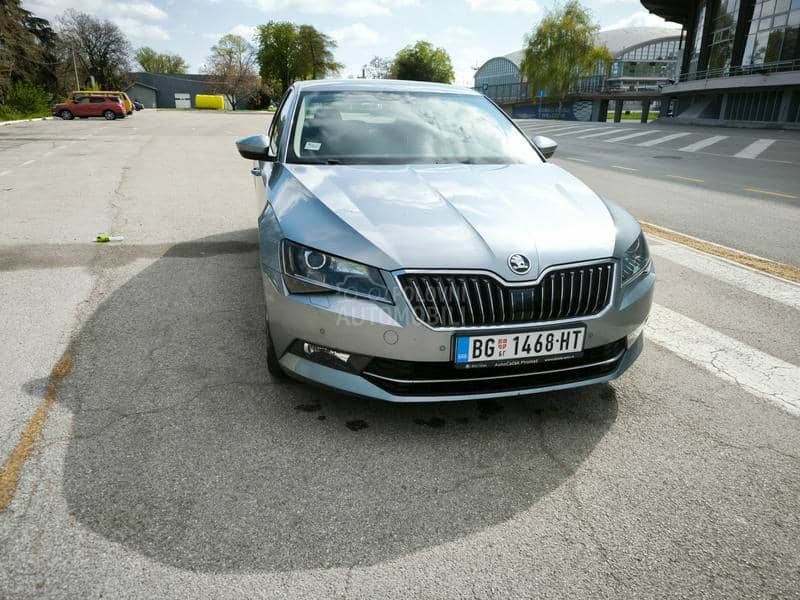 Škoda Superb AMBITION 2.0 TDI DSG Škoda Superb AMBITION 2.0 TDI DSG