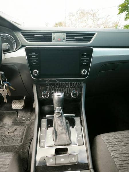 Škoda Superb AMBITION 2.0 TDI DSG Škoda Superb AMBITION 2.0 TDI DSG