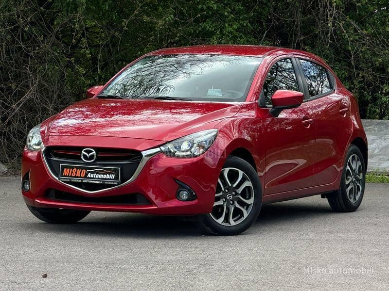 Mazda 2 1.5 D Head-Up Nav