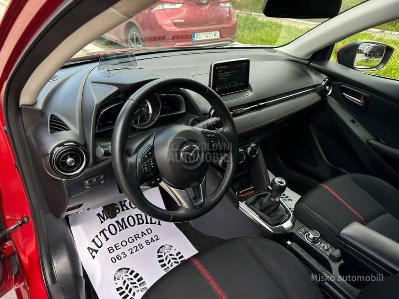 Mazda 2 1.5 D Head-Up Nav