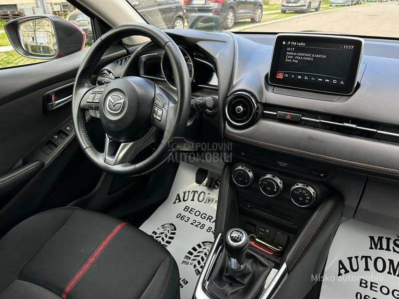 Mazda 2 1.5 D Head-Up Nav