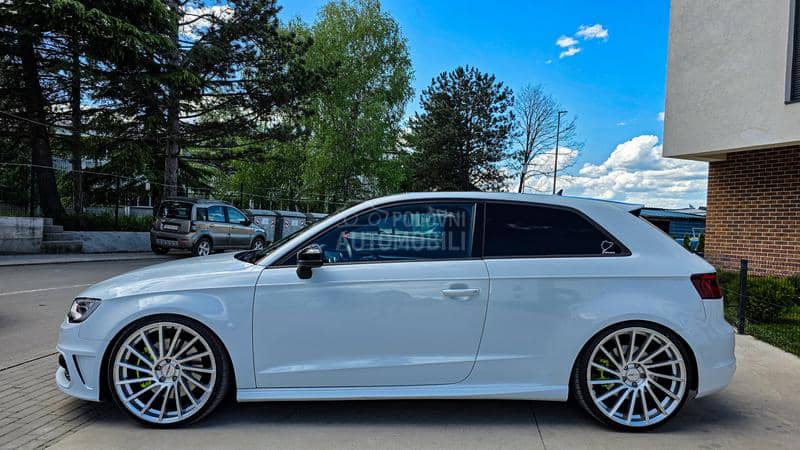 Audi S3 S-TRONIC QUATTRO