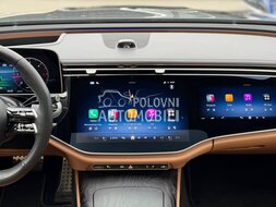 Mercedes Benz E 220 D 4M AMG Sport slika 24