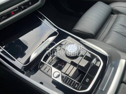 BMW X7 xDr 40d M Sport PRO slika 11