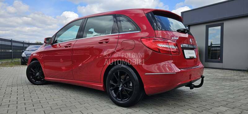 Mercedes Benz B 180 