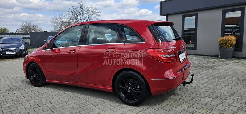 Mercedes Benz B 180 