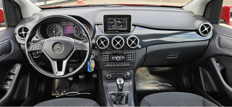 Mercedes Benz B 180 