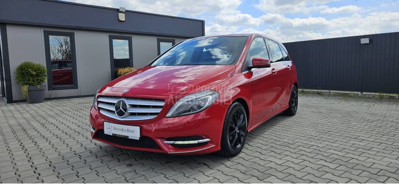 Mercedes Benz B 180 