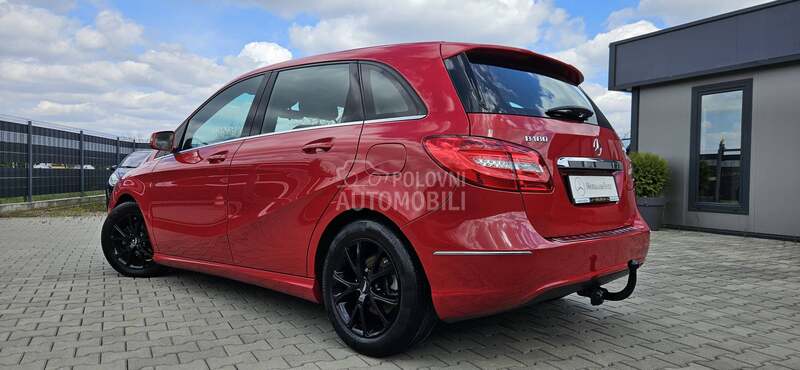 Mercedes Benz B 180 