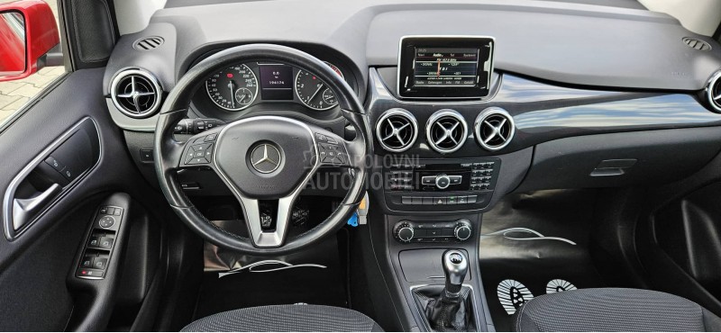 Mercedes Benz B 180 