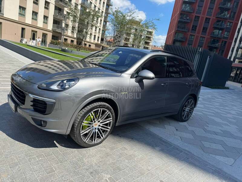 Porsche Cayenne 