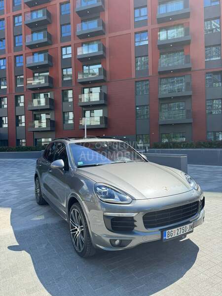 Porsche Cayenne 