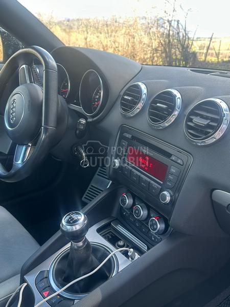 Audi TT 