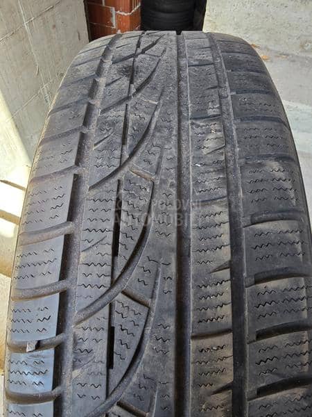 Hankook 225/65 R17 Zimska