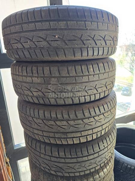 Hankook 225/65 R17 Zimska