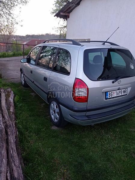 Opel Zafira 1.6 16v