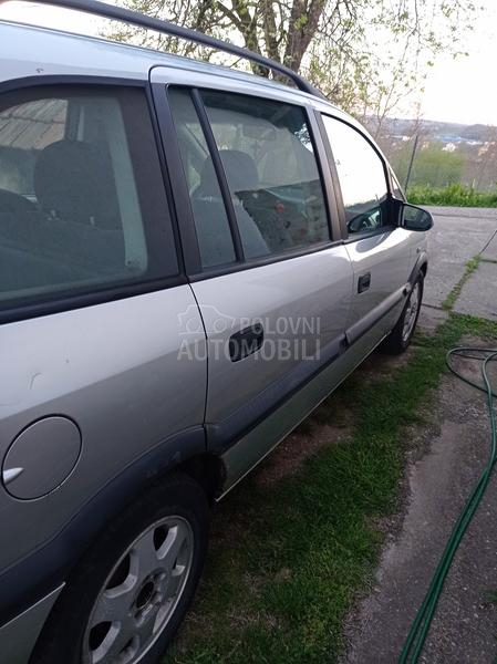 Opel Zafira 1.6 16v