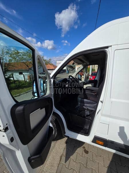 Peugeot Boxer 3.0 L4H2 Rampa CH Nov