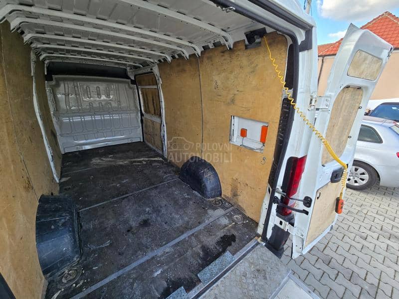 Peugeot Boxer 3.0 L4H2 Rampa CH Nov