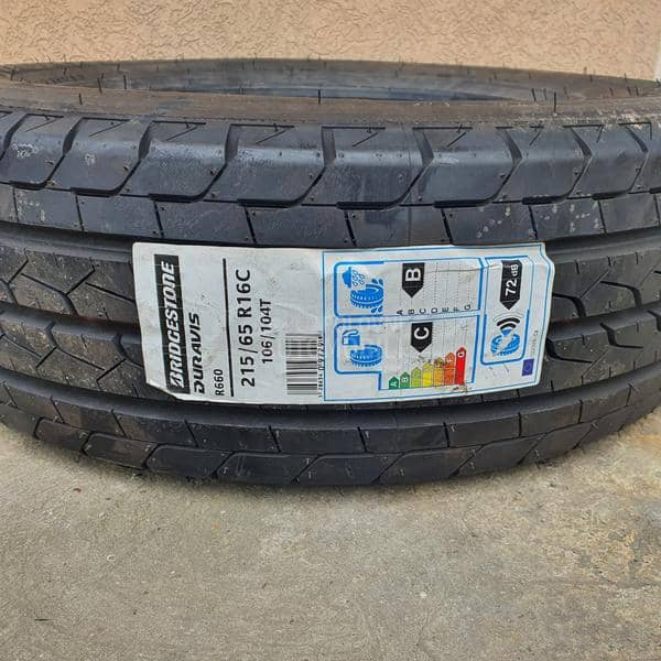 Bridgestone 215/65 R16 Letnja