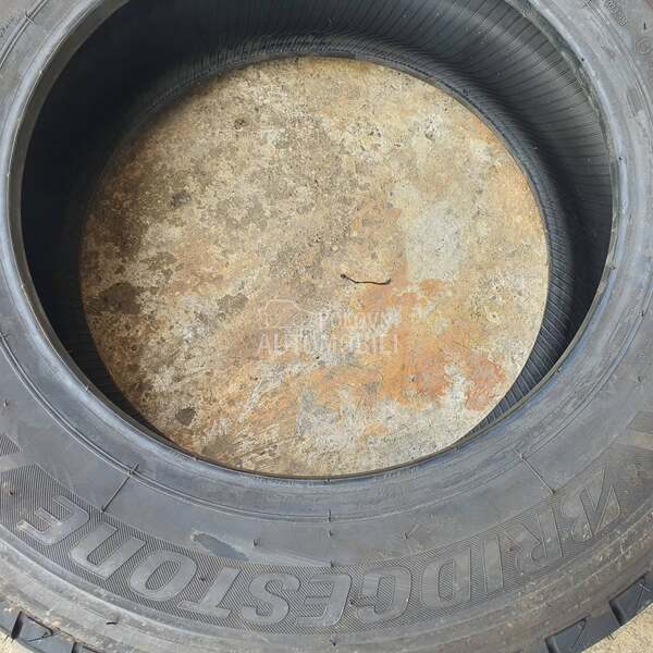 Bridgestone 215/65 R16 Letnja