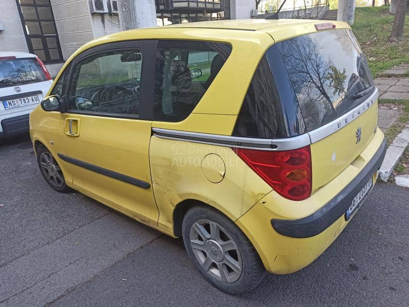 Peugeot 1007 