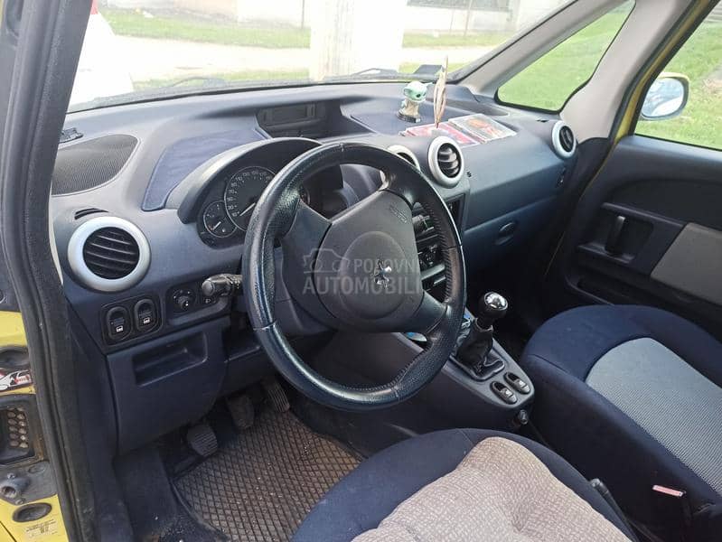 Peugeot 1007 