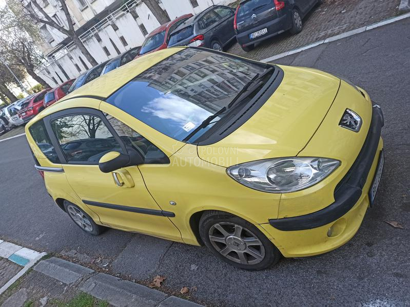 Peugeot 1007 