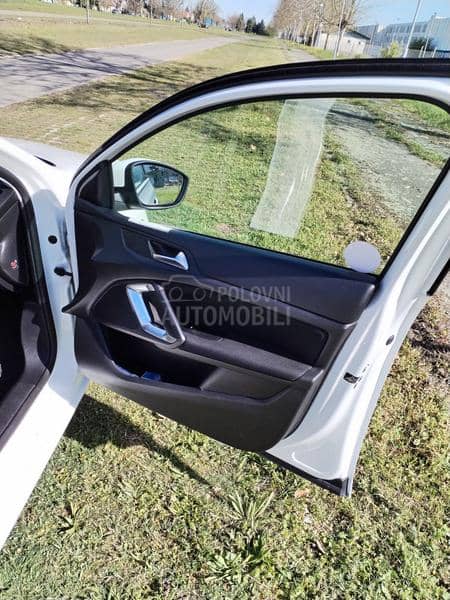 Peugeot 308 eHDI